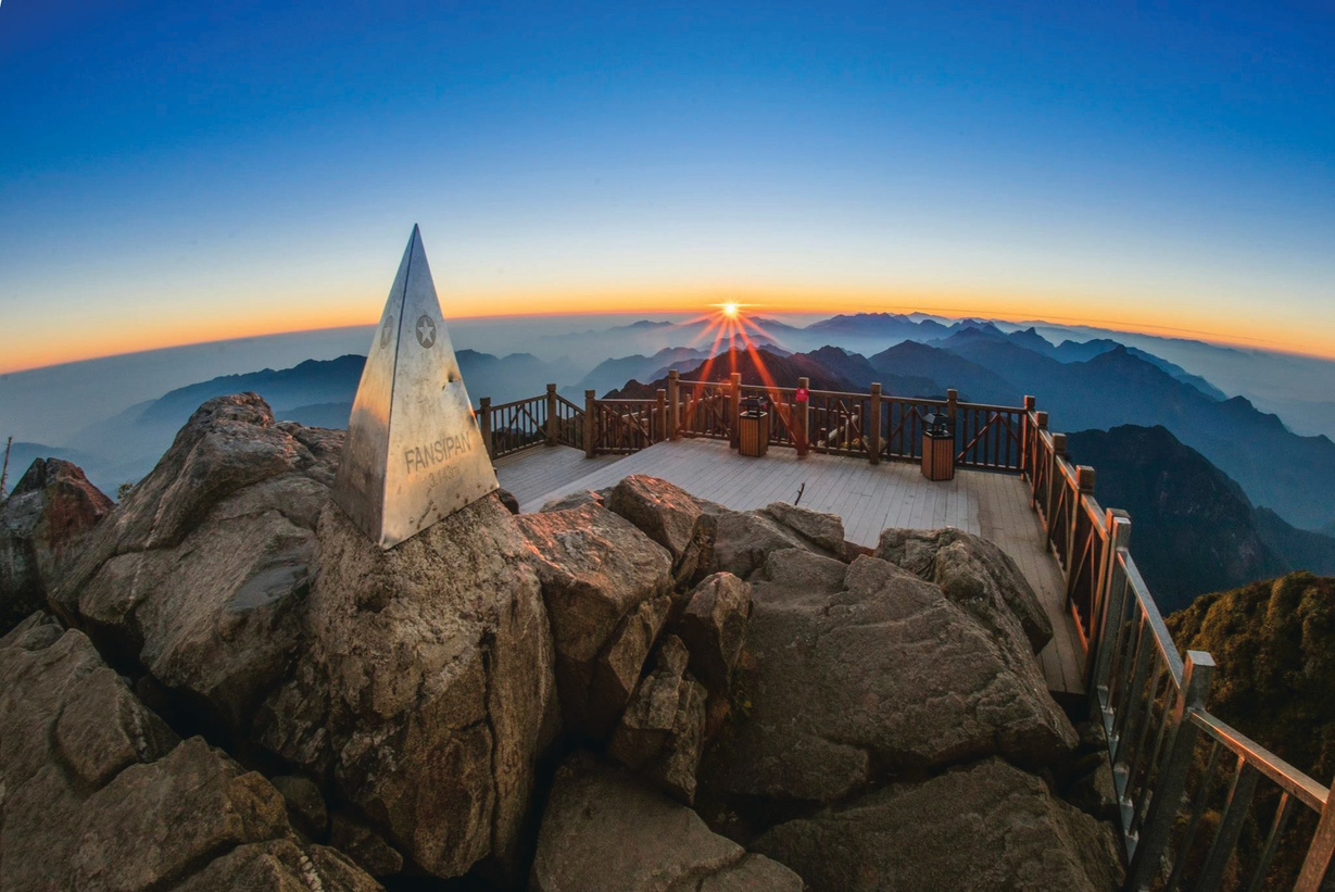 Puncak Fansipan di Sapa